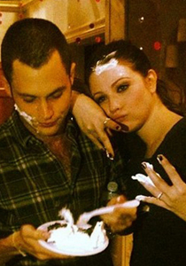 Penn Badgley and Michelle Trachtenberg