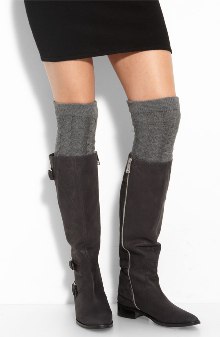poza sosete tricotate DKNY