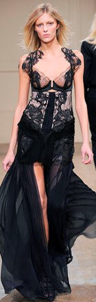 rochie de seara din dantela Julien Macdonald