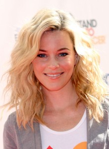 poza ten deschis Elizabeth Banks