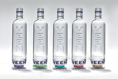 poza sticle apa minerala Veen