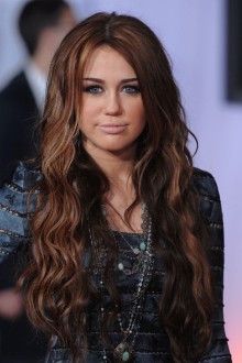 Miley Cyrus, ianuarie 2010