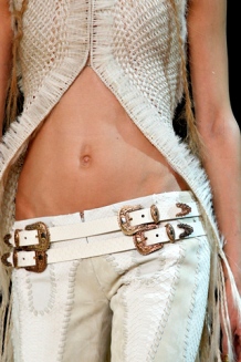 curea Alexander McQueen