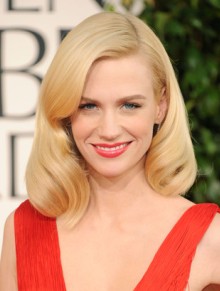 poza coafura onduleuri January Jones