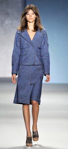 costum de blugi vara 2011