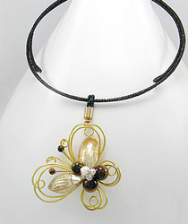  Bijuterii handmade