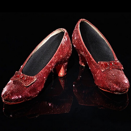 Pantofii purtati de Judy Garland in Vrajitorul din Oz pantofi vrajitorul din oz dorothy judy garland