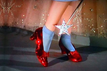 Dorothy in Vrajitorul din Oz pantofi vrajitorul din oz dorothy judy garland