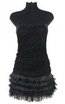 poza rochie de seara din dantela neagra