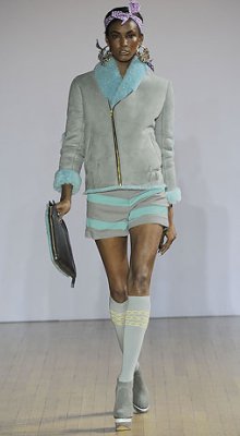 poza sosete pana la genunchi