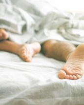 Patru pozitii intime potrivite pentru zodia gemenilor