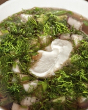 Ciorba de salata verde – o reteta delicioasa de sezon