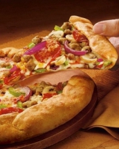 Iata cum se face o pizza cu un aluat foarte pufos!