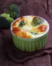 Sufleu de broccoli, un preparat decadent și delicios