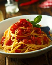Cum să faci spaghete pomodoro după reţeta lui Audrey Hepburn