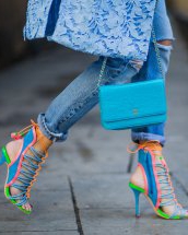 Cele două formule vestimentare care îți fac blugii să pară la modă