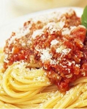 Adu-ti Italia aproape cu minunatele spaghete bolognese!