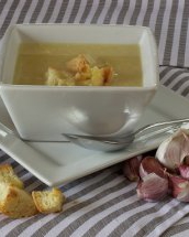 O supa pentru toate simturile: supa de usturoi