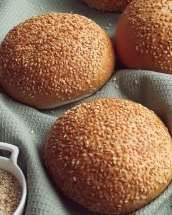 Rețetă de chifle de casă: cum faci cele mai pufoase pâinici