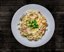 Paste in 35 de mintute: Spaghete Carbonara cu bacon