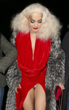 Rita Ora a implinit 23 de ani. Iti vine sa crezi ca este atat de tanara?