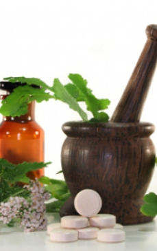 Medicina naturista vs medicina traditionala: de ce este de preferat sau ce avantaje iti aduce?