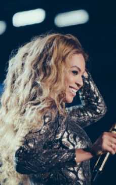 Hainele lui Beyonce au ajuns piese de muzeu