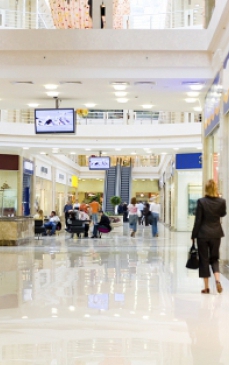 Top 8 cele mai mari mall-uri din Romania: vezi care este cel mai mare