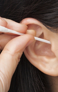 Cum previi aparitia dopurilor de ceara din urechi