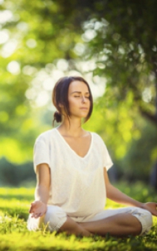 Hatha yoga: beneficiile unui vechi sport asiatic