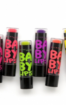 Afla ce Baby Lips ti se potriveste in functie de culoarea ochilor