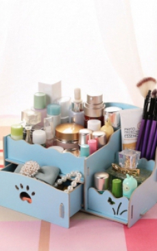 6 idei de cutii pentru cosmetice: trucuri istete de depozitare