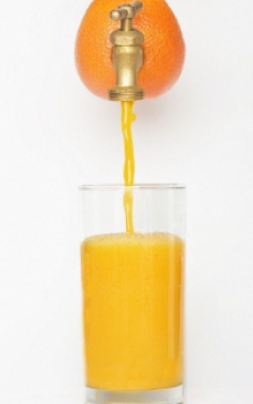 Suc sau fruct intreg? Afla cate calorii sunt in portocale! 