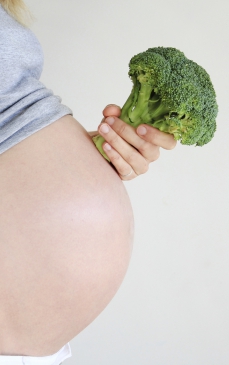 Care sunt vitaminele de care o gravidă are nevoie în sarcină