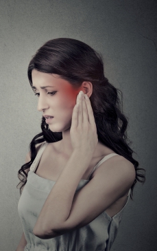 Cum calmezi durerea de ureche: șase remedii naturiste