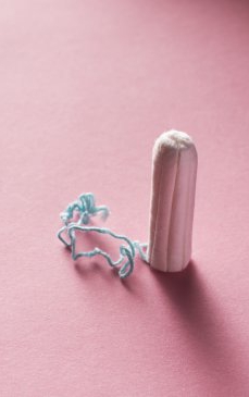 Șase lucruri pe care culoarea menstruației le spune despre sănătatea ta