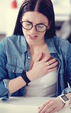 Tot mai multe femei tinere fac infarct, spun cercetătorii