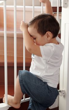 Cumpara pentru bebe o bariera de protectie pentru pat si amandoi veti fi mai linistiti!