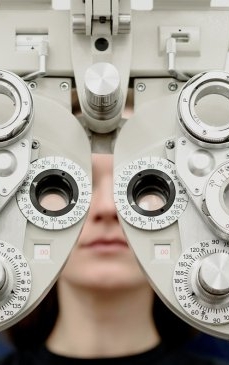 Cinci sfaturi pentru a-ţi menţine sănătatea ochilor