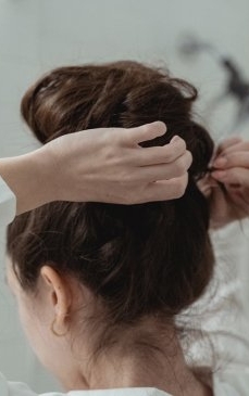Îngrijirea părului vara cu produse de brand, pentru a avea un look nou în tendințele anului 2023