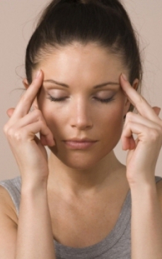 Hormonii si migrenele. Cum sa prevenim durerile de cap!