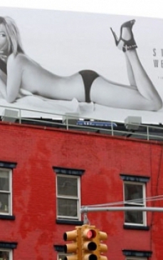 Kate Moss - topless in New York