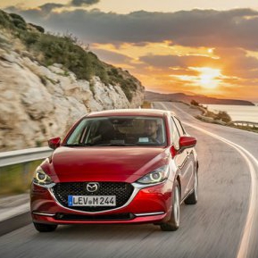 Test drive Mazda2 – Frumusețea are un nume