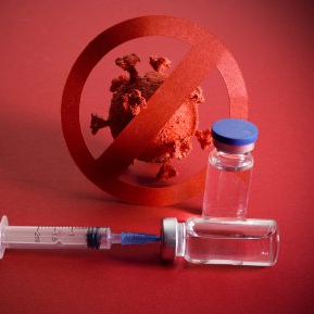 Cercetătorii dau verdictul sumbru: vaccinul anti-COVID-19 nu vindecă de tot, doar reduce severitatea simptomelor