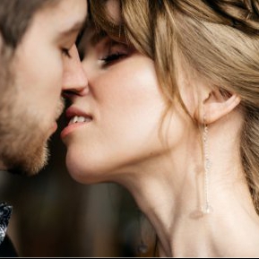 De ce sărutul este atât de important într-o căsnicie - specialistul răspunde!