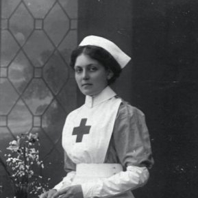 A supraviețuit scufundării Titanicului și altor două vapoare. Povestea impresionantă a lui Violet Jessop