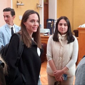Angelina Jolie a vizitat Ucraina. Ce a făcut actrița în zona de conflict