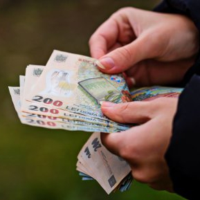Ce să nu mai faci în ziua de salariu, ca să eviți ghinionul și sărăcia