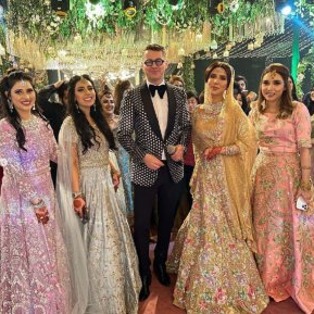Adi Sînă s-a îmbogățit în India. Ce sume colosale primește pentru concerte