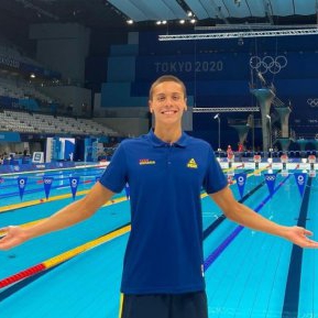 Tot ce trebuie să știi despre fenomenalul David Popovici, noua stea a natației mondiale